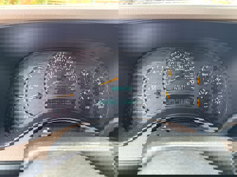 Used 2004 Chevrolet Avalanche 2WD image 37