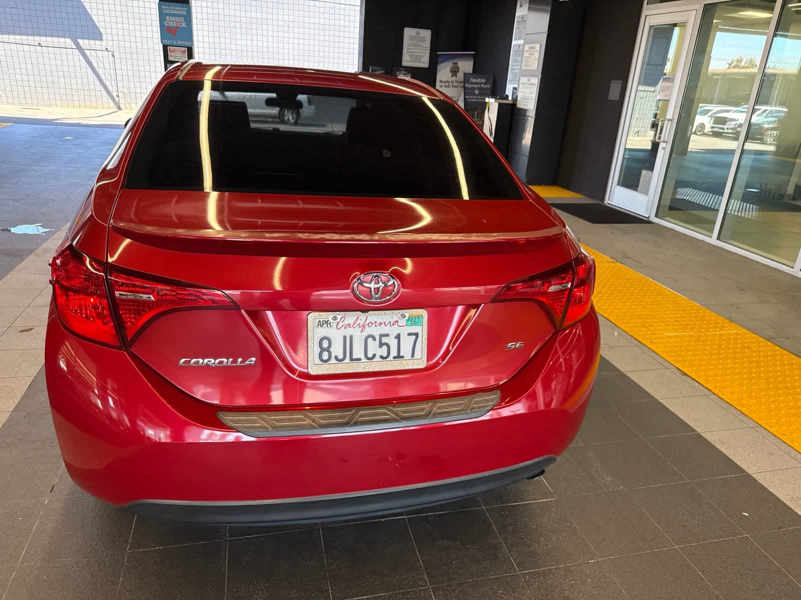 Used 2019 Toyota Corolla SE w/ Carpet Mat Package (TMS) FWD image 8