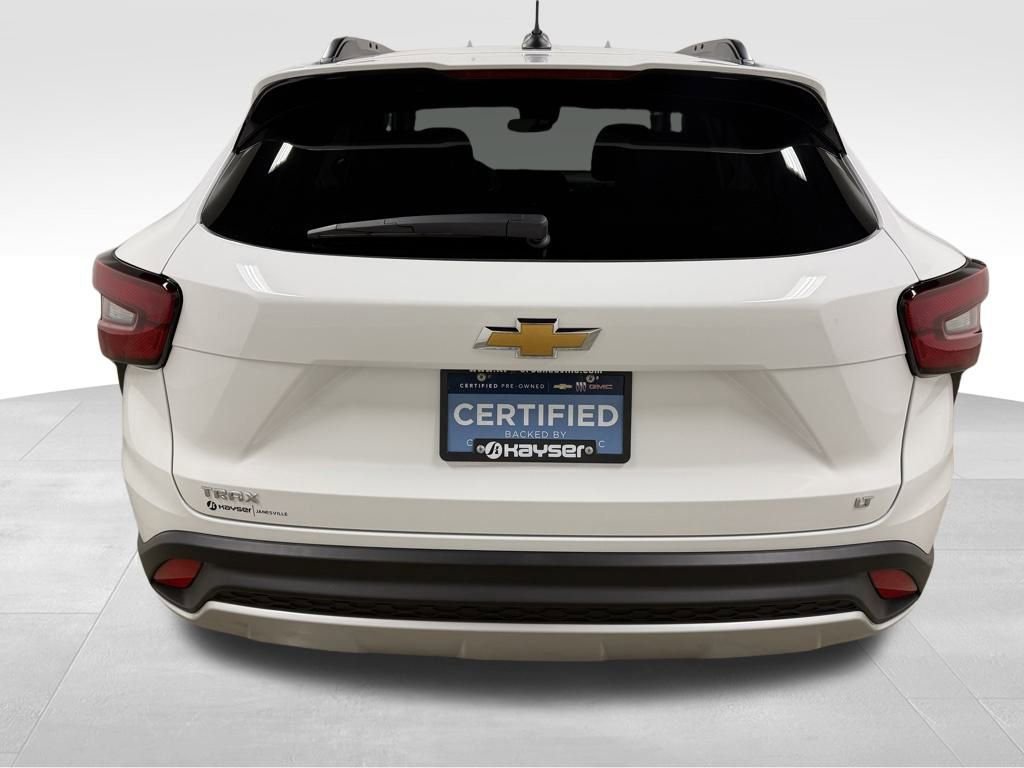 Certified 2025 Chevrolet Trax LT w/ LT Convenience Package image 8