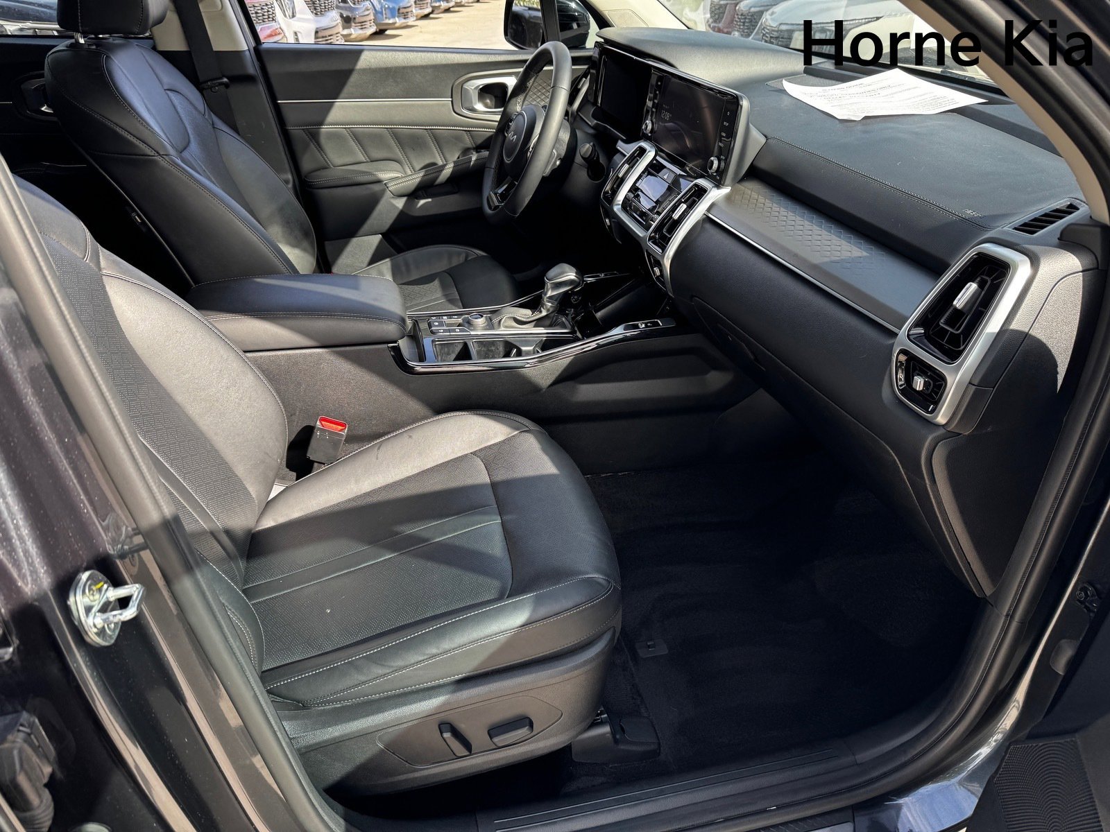 Certified 2022 Kia Sorento SX image 25