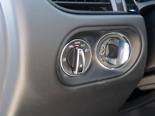 Certified 2025 Porsche Macan image 29