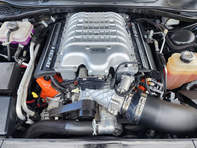 Used 2016 Dodge Challenger SRT Hellcat RWD image 12