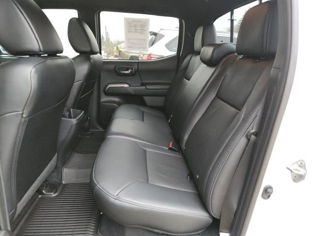 Used 2019 Toyota Tacoma Limited image 21