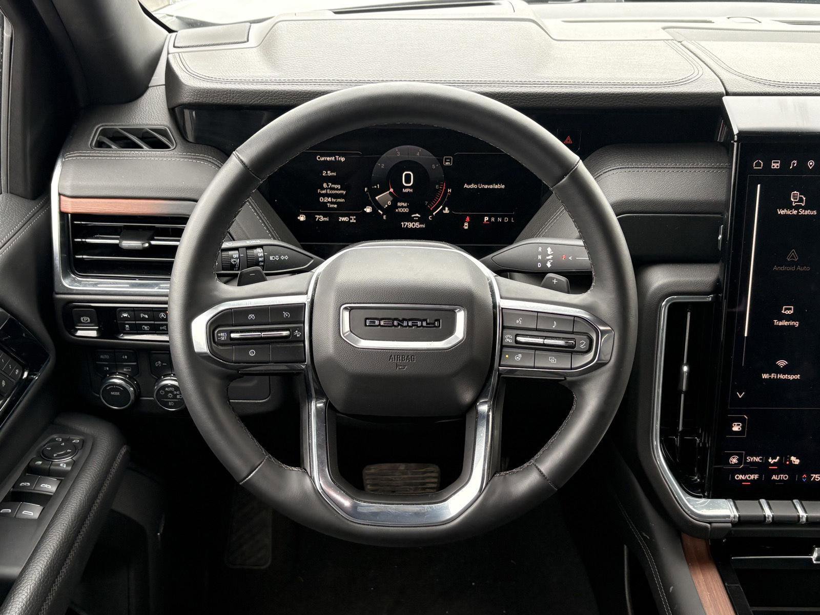 Used 2025 GMC Yukon Denali image 9