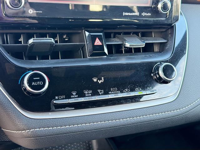 Used 2021 Toyota Corolla SE w/ Special Edition image 16