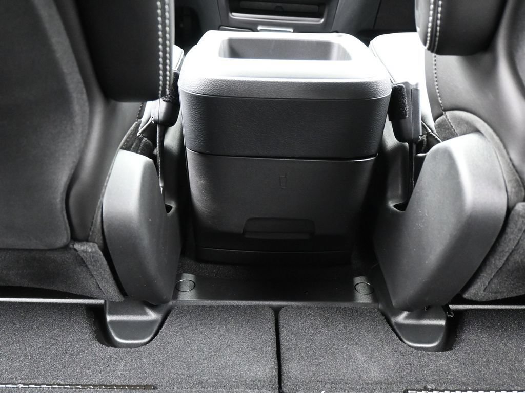 New 2026 Chrysler Pacifica Select w/ S Appearance Package FWD image 33
