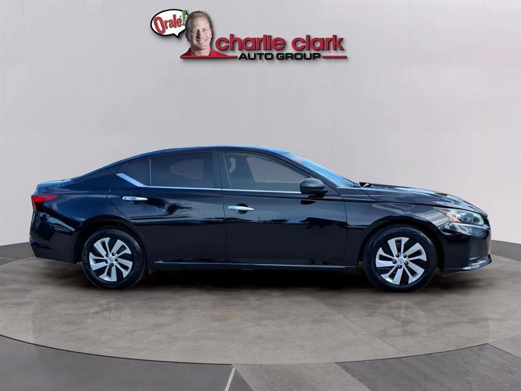 Used 2025 Nissan Altima 2.5 S image 6