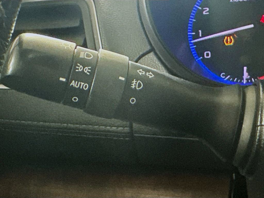 Used 2018 Subaru Outback 2.5i Limited image 12