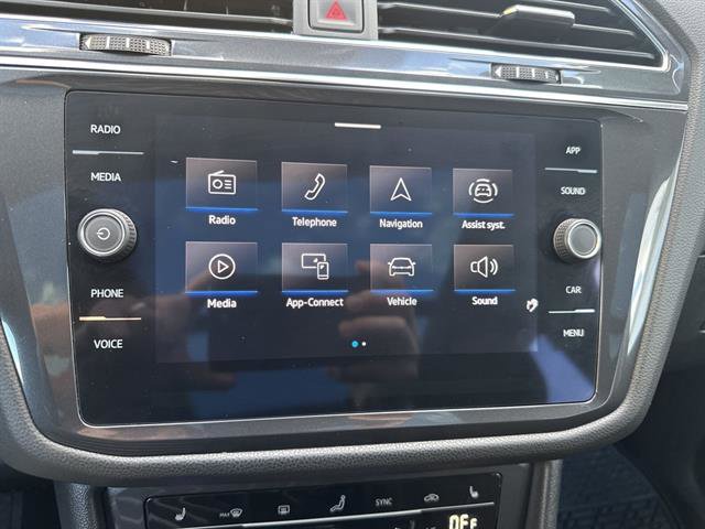 Certified 2022 Volkswagen Tiguan SE image 25