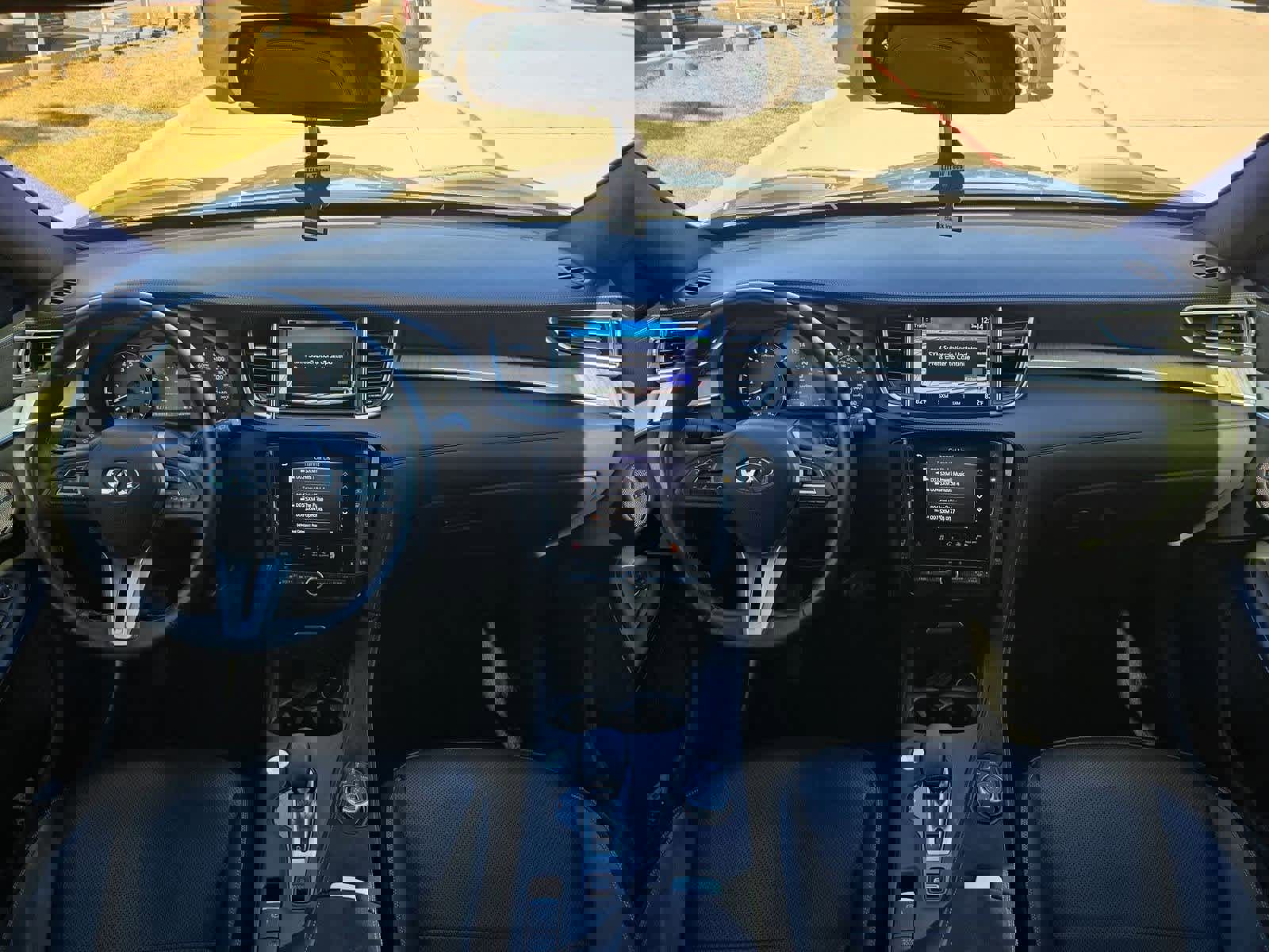 Used 2019 INFINITI QX50 Essential w/ Sensory Package image 15