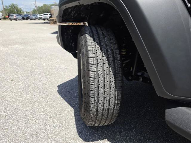 Certified 2025 Jeep Wrangler Sport AWD/4WD image 31