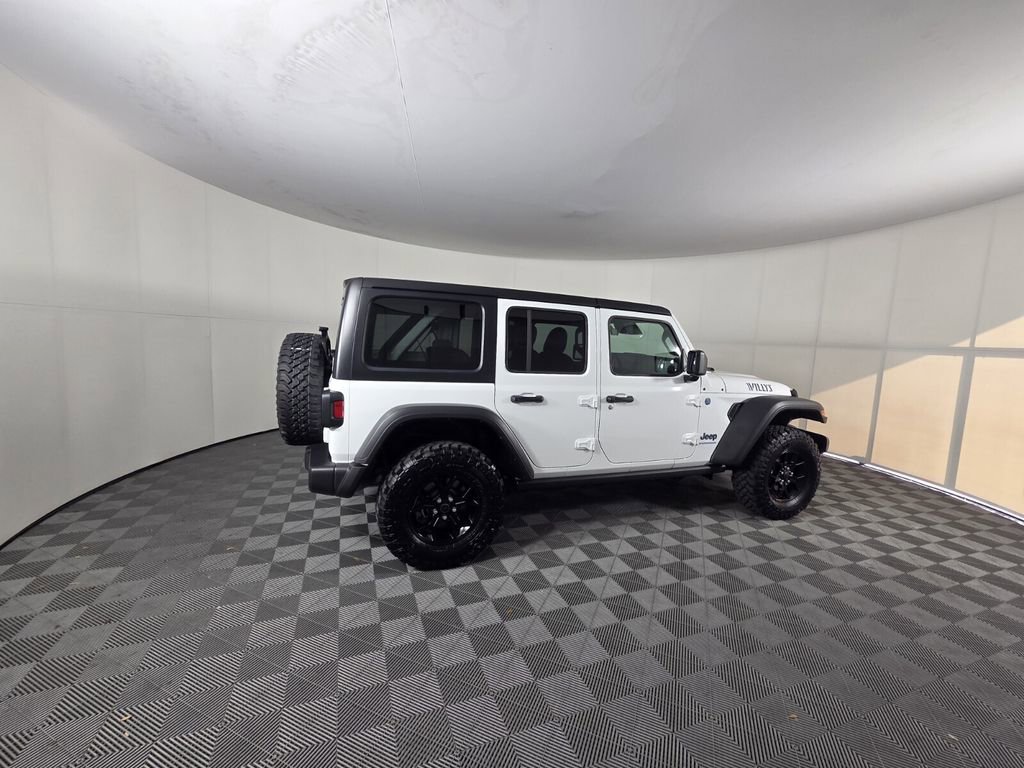 Certified 2025 Jeep Wrangler Willys image 6