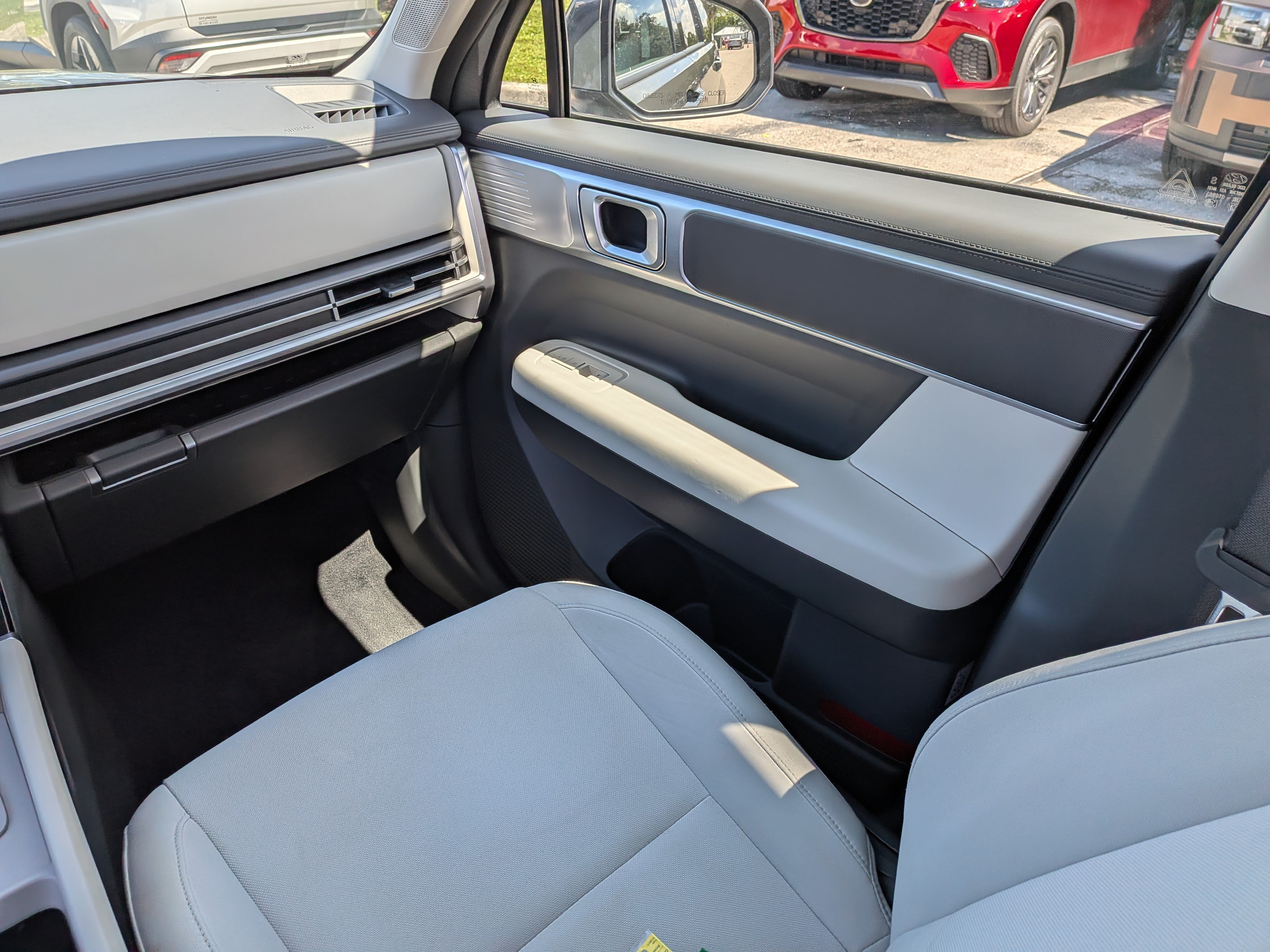 Used 2026 Hyundai Santa Fe SE FWD image 19