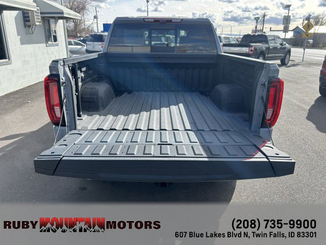 Used 2024 GMC Sierra 1500 AT4 w/ Technology Package image 25