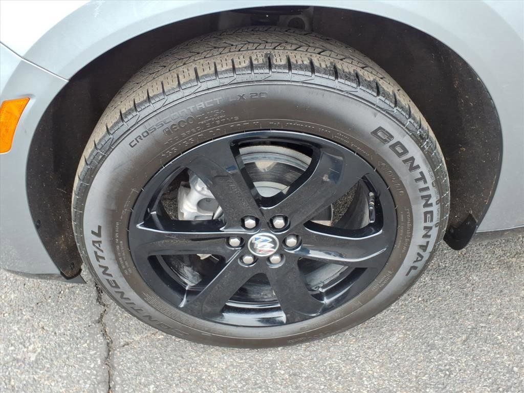 Used 2023 Buick Enclave Essence w/ Experience Buick Package image 10