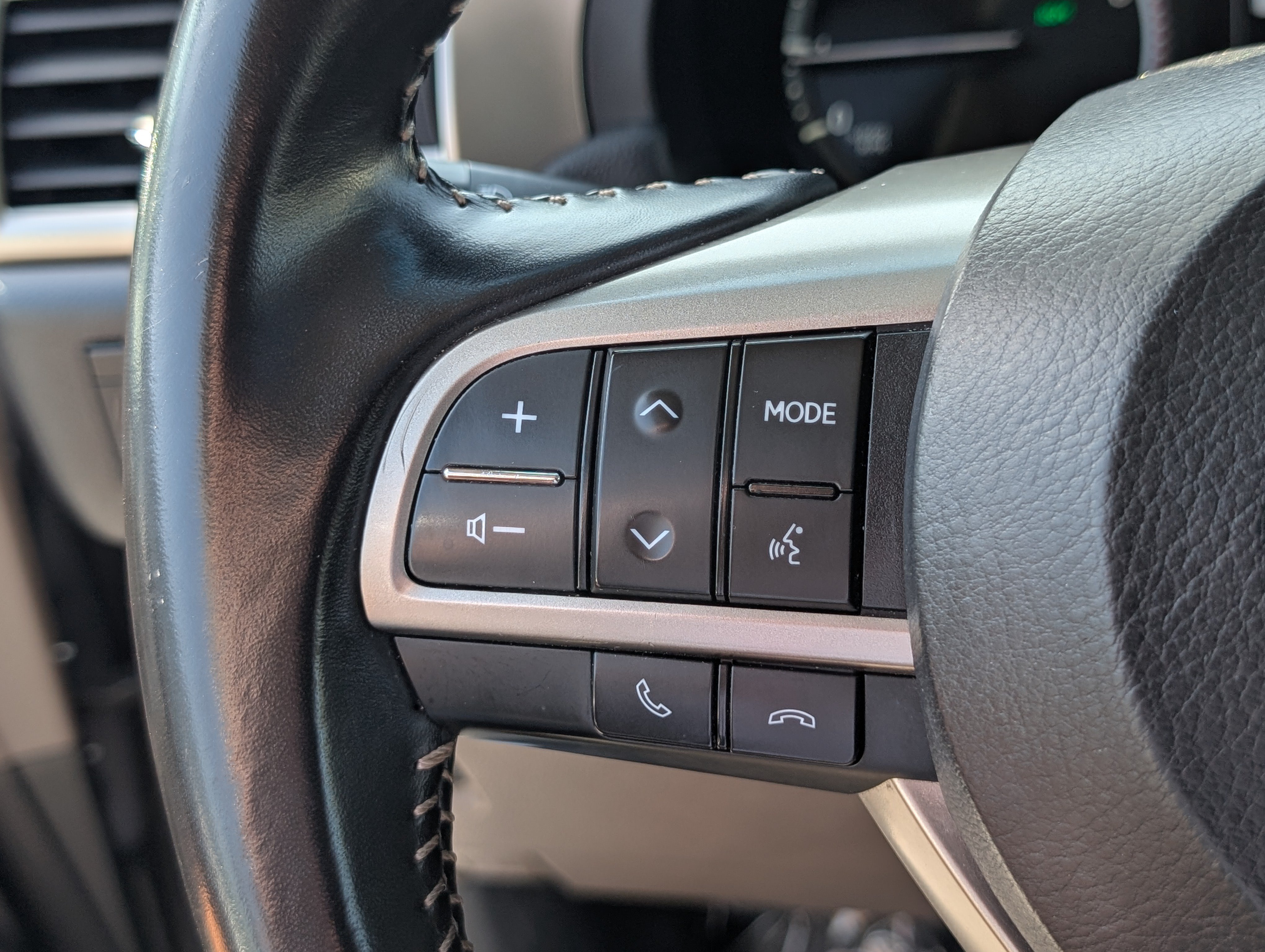 Used 2021 Lexus GX 460 w/ Accessory Package AWD/4WD image 24
