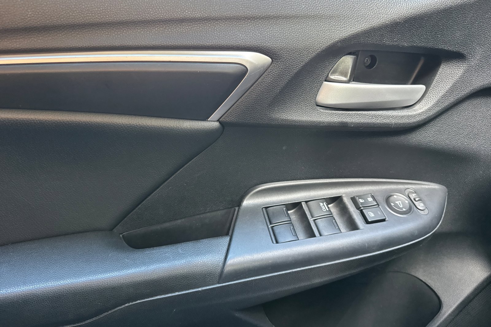 Used 2018 Honda Fit EX-L image 8