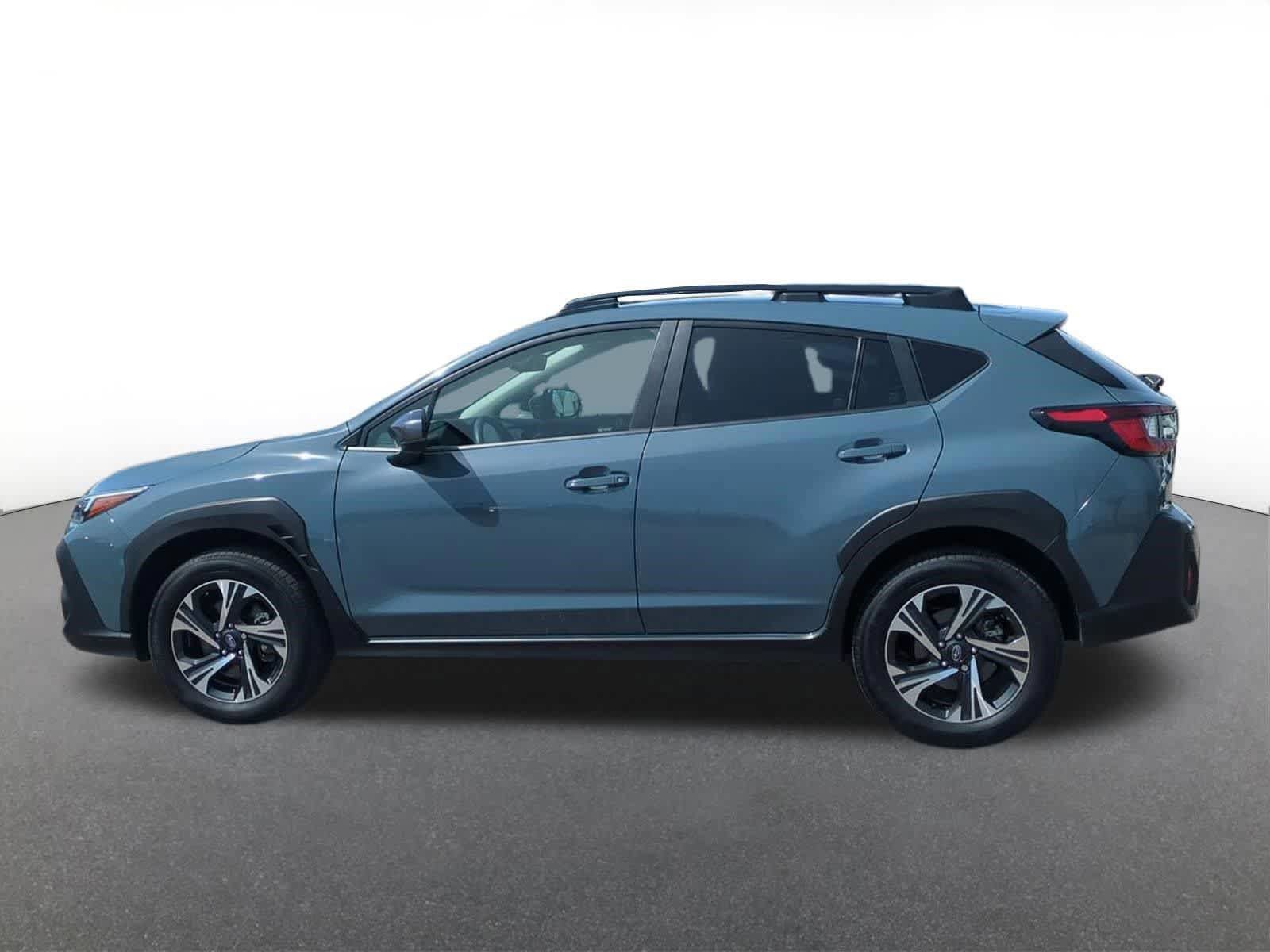 Used 2024 Subaru Crosstrek 2.0i Premium AWD/4WD image 3