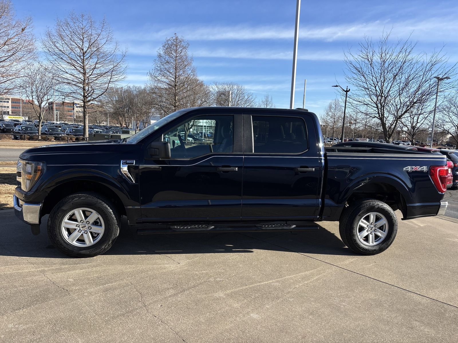Used 2023 Ford F150 XLT image 2