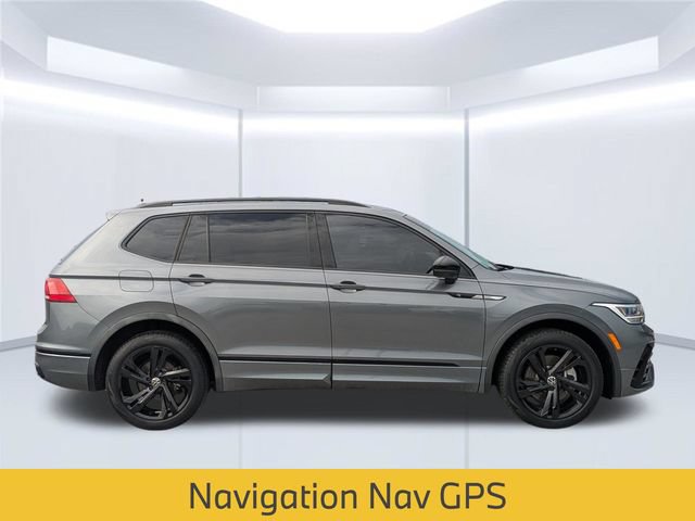 Used 2023 Volkswagen Tiguan SE R-Line FWD image 8