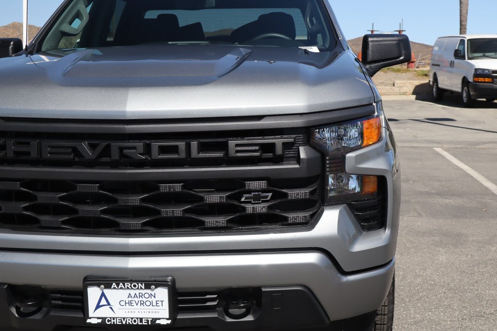 New 2026 Chevrolet Silverado 1500 Custom w/ Turbomax Blackout Package AWD/4WD image 10