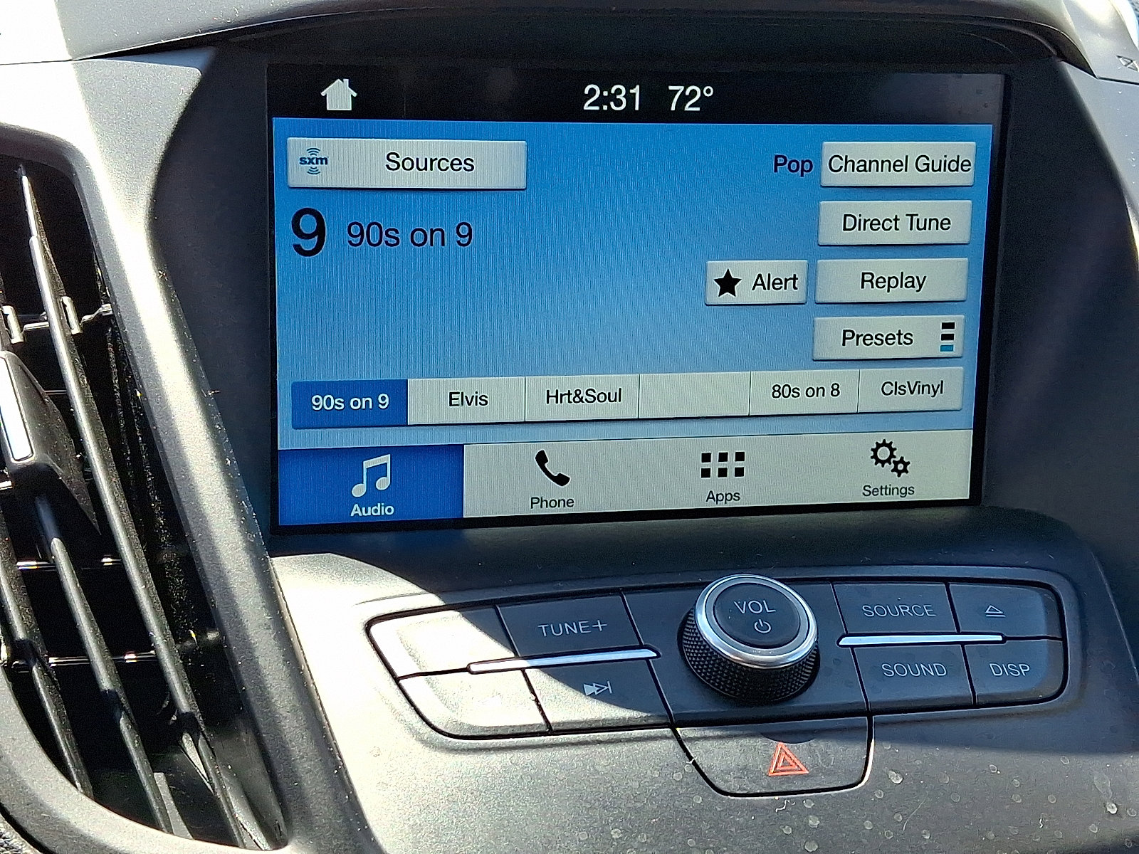 Used 2018 Ford Escape SE w/ SE Sync 3 Package AWD/4WD image 18