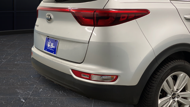 Used 2017 Kia Sportage LX FWD image 33