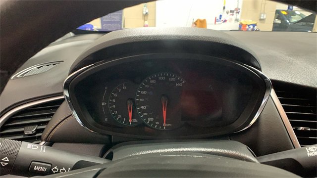 Used 2020 Chevrolet Trax LT w/ LT Convenience Package image 12