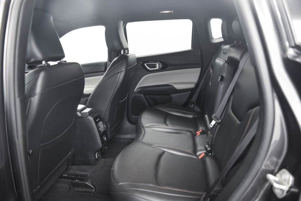 Used 2024 Jeep Compass Limited image 13