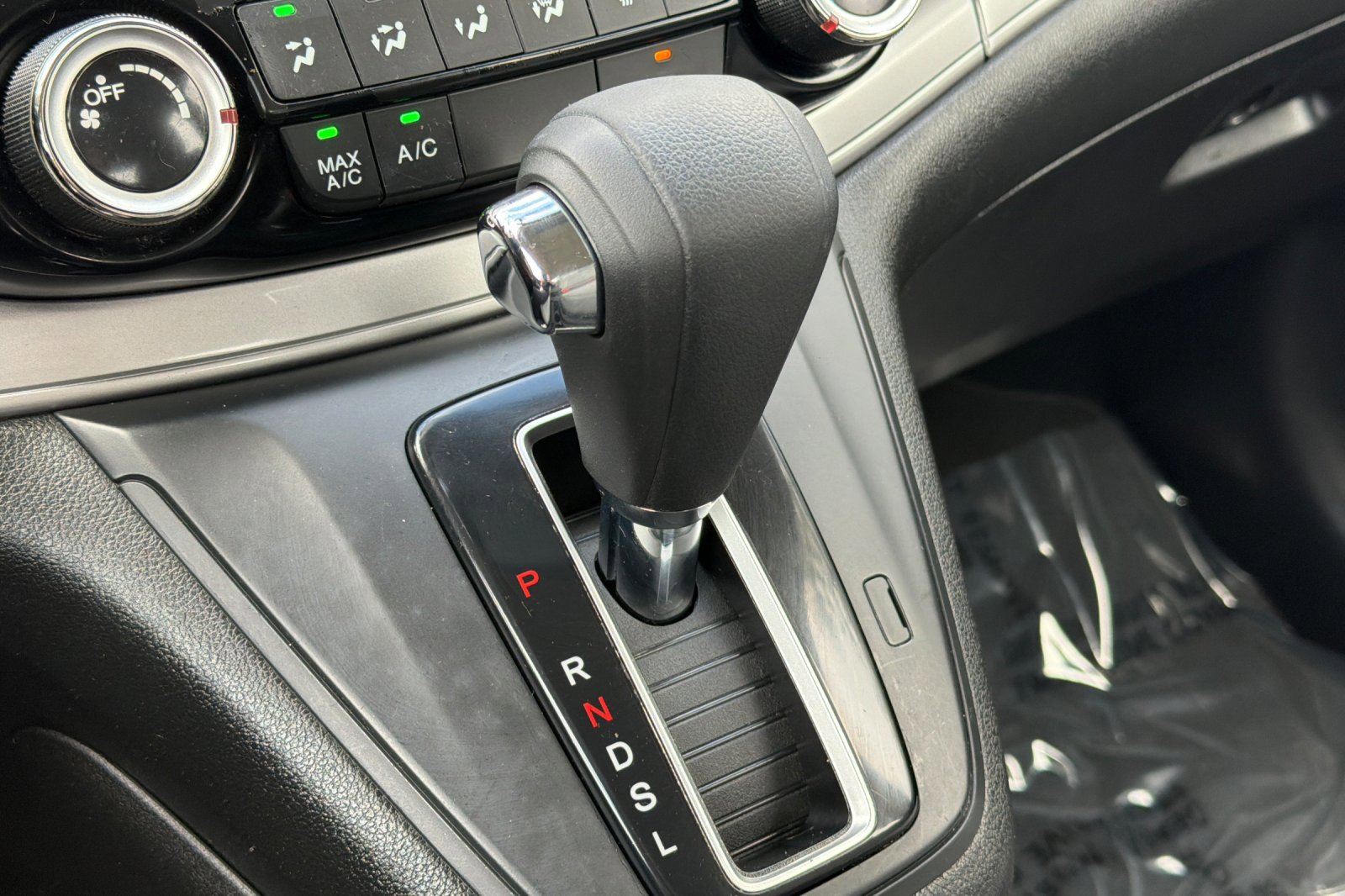 Used 2015 Honda CR-V LX image 21