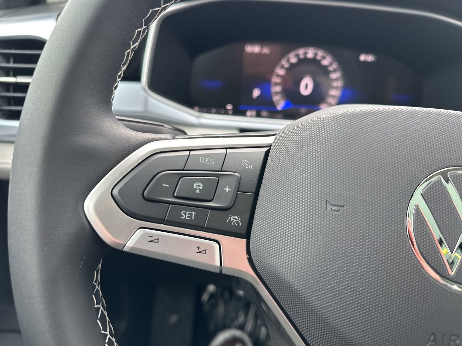 New 2026 Volkswagen Taos SE AWD/4WD image 37
