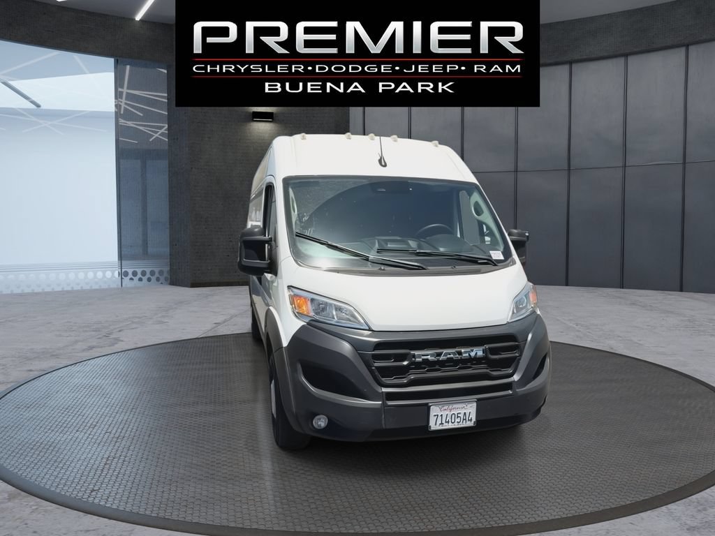 Used 2025 RAM ProMaster 3500 w/ Convenience Group FWD image 3