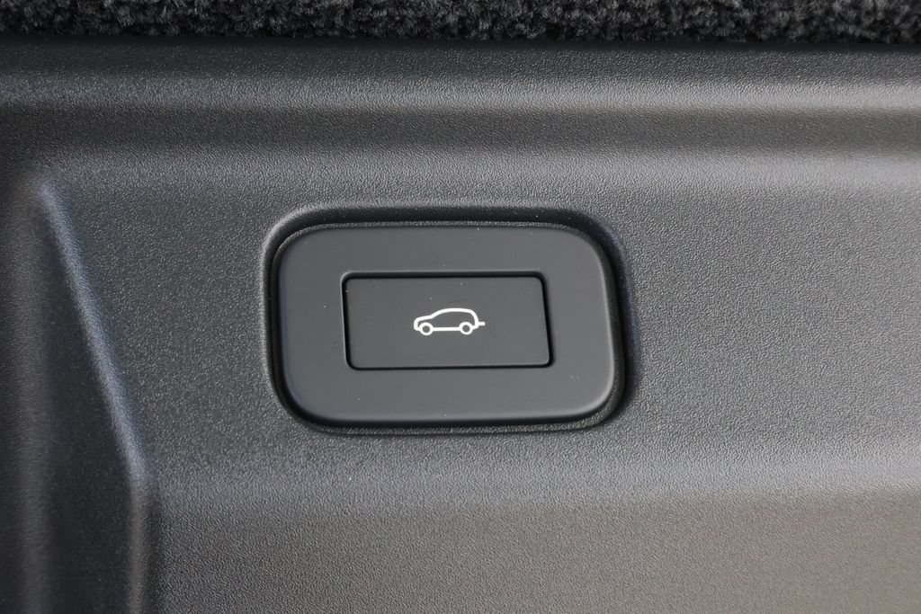 New 2026 Land Rover Range Rover Long Wheelbase SE AWD/4WD image 33