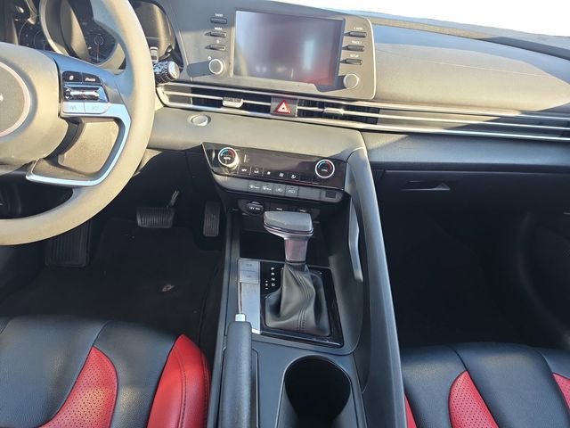 Used 2021 Hyundai Elantra SEL FWD image 13