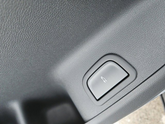 New 2025 GMC Acadia Elevation w/ Black Edition image 18