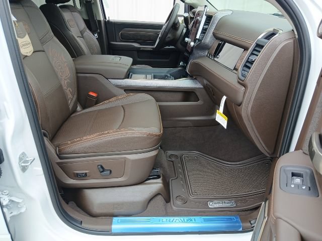 New 2026 RAM 3500 Longhorn AWD/4WD image 40
