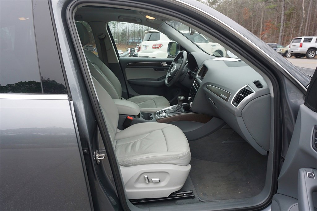Used 2015 Audi Q5 2.0T Premium Plus w/ Technology Package image 16