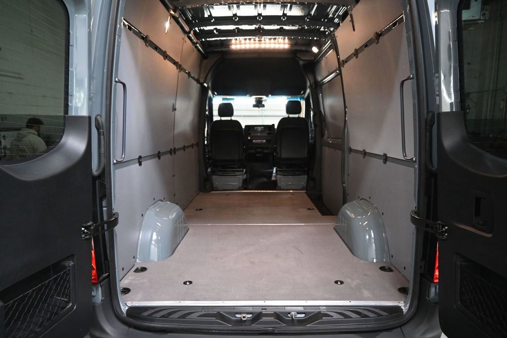 Used 2024 Mercedes-Benz Sprinter 144 Cargo w/ Acoustic Package image 25