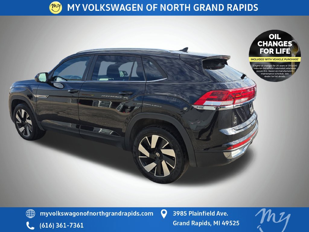 Used 2024 Volkswagen Atlas Cross Sport SE AWD/4WD image 6