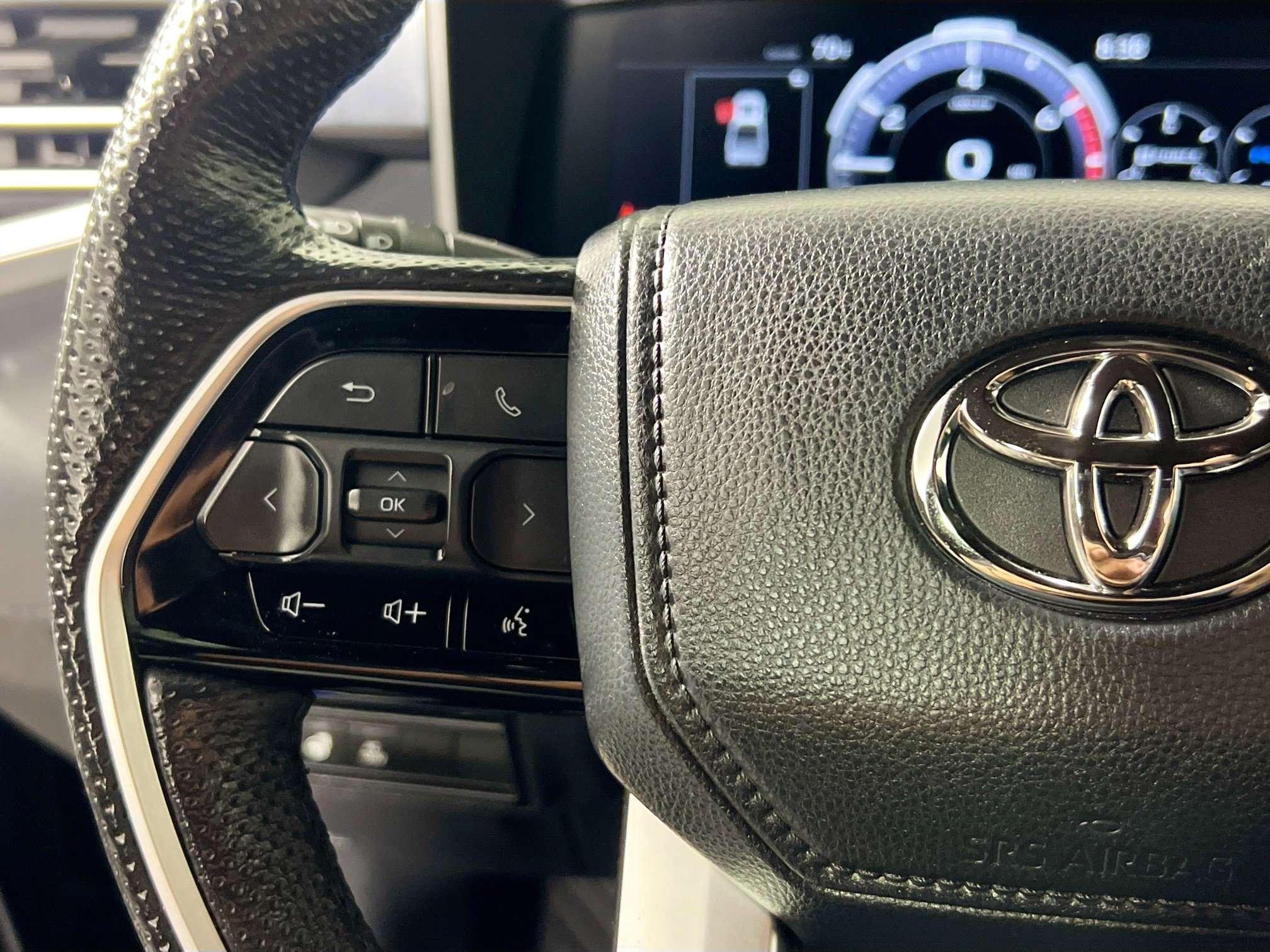 Used 2024 Toyota Tundra Platinum image 18