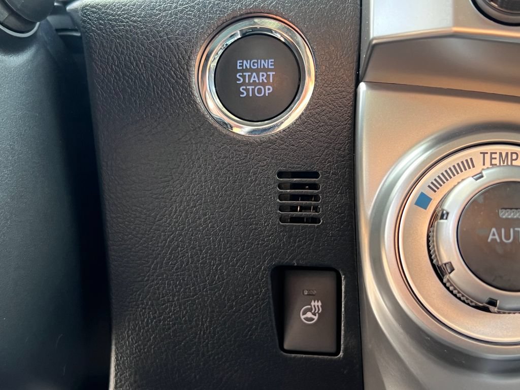 Used 2023 Toyota 4Runner Limited AWD/4WD image 30