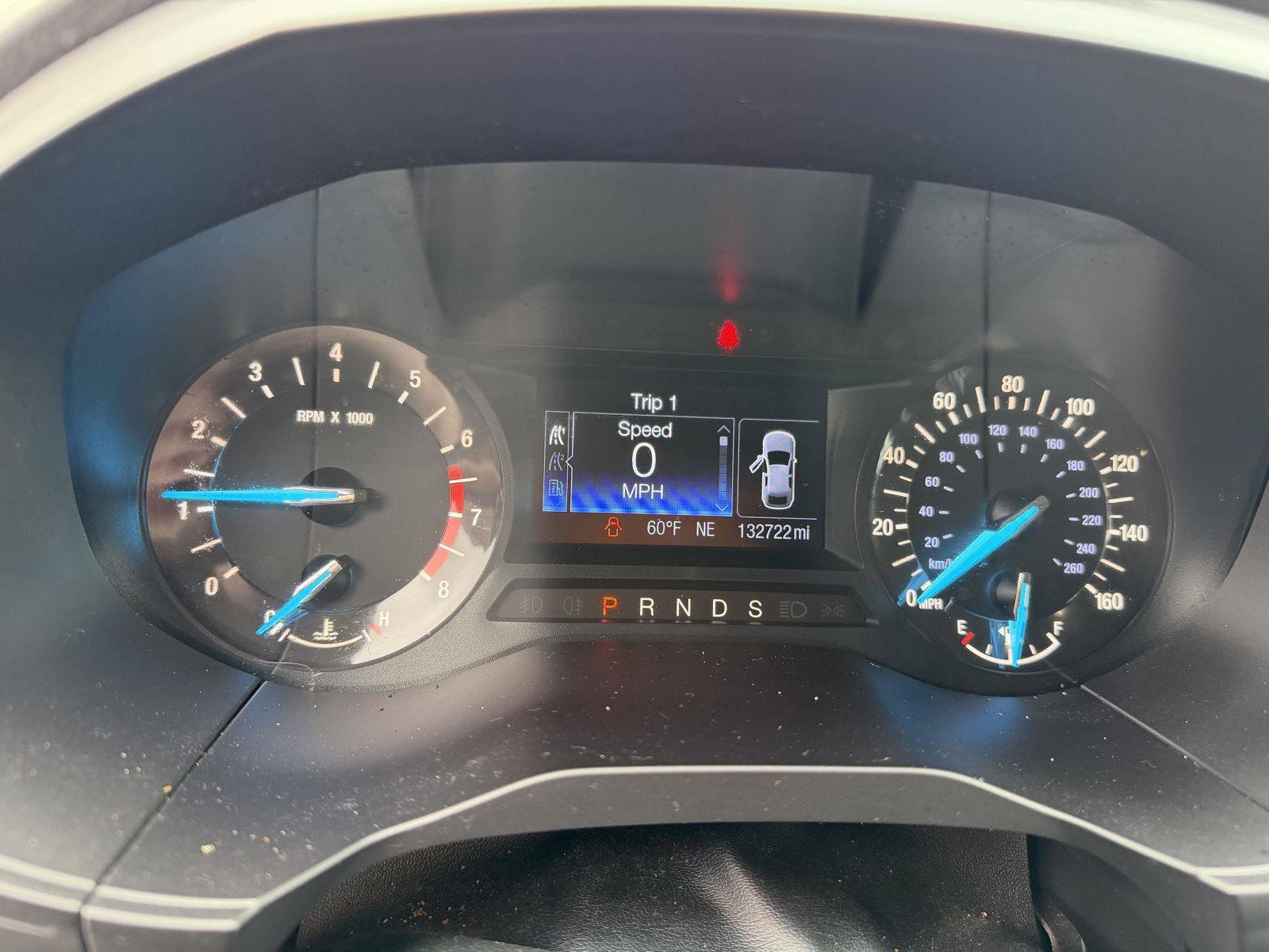 Used 2017 Ford Edge SE image 13