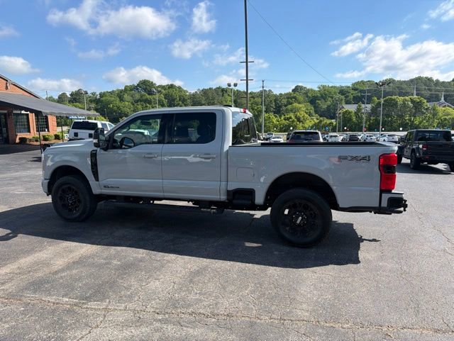Used 2025 Ford F250 Lariat w/ Black Appearance Package AWD/4WD image 10