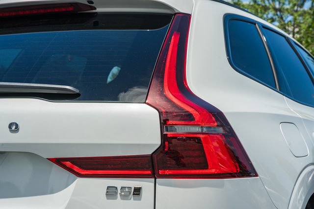 New 2026 Volvo XC60 B5 Plus w/ Climate Package AWD/4WD image 7