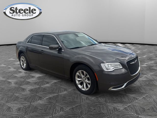 Used 2023 Chrysler 300 Touring image 7