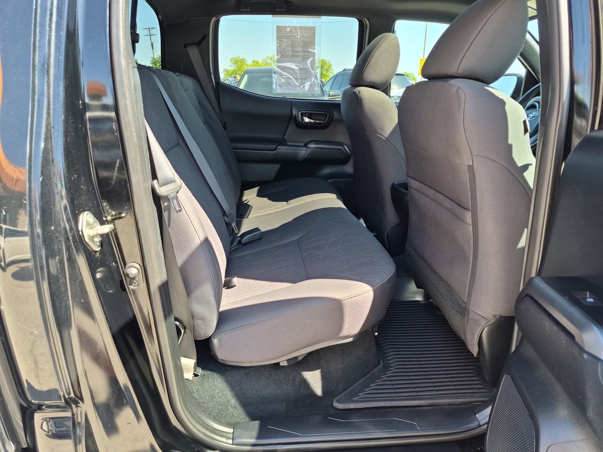 Used 2016 Toyota Tacoma TRD Sport AWD/4WD image 26