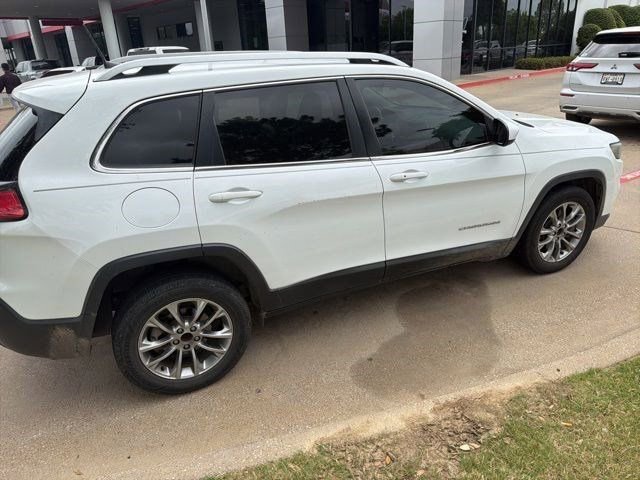 Used 2019 Jeep Cherokee Latitude Plus image 2