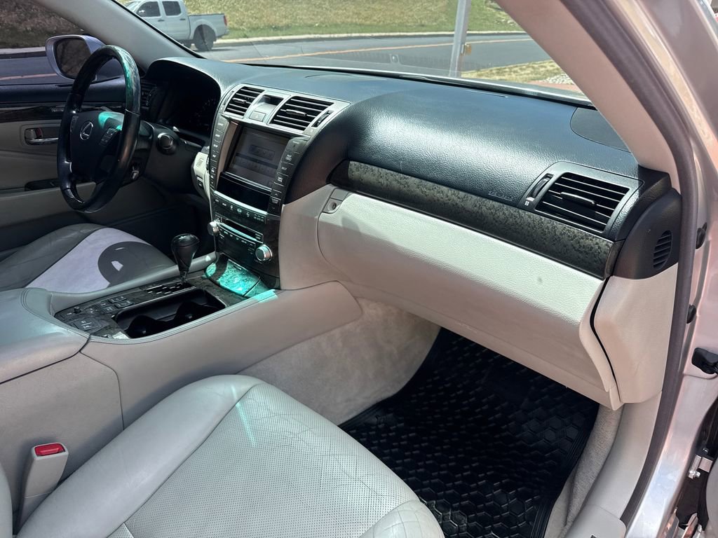 Used 2010 Lexus LS 460 AWD image 29