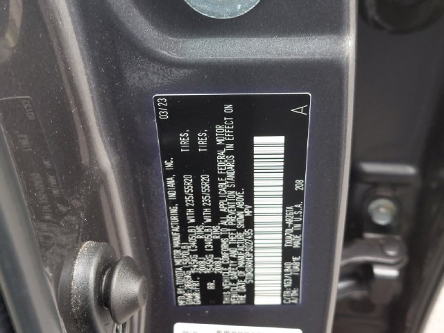 Used 2023 Toyota Highlander Limited FWD image 44