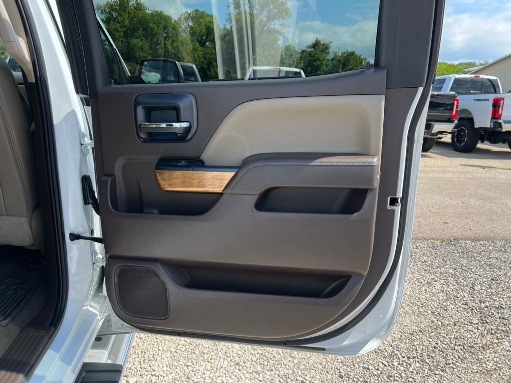 Used 2018 Chevrolet Silverado 1500 LTZ w/ Sport Package image 18